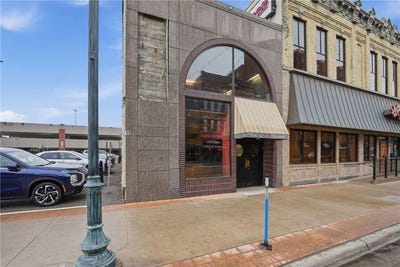 /international/us/19-5th-avenue-s-saint-cloud-mn-110105885797/