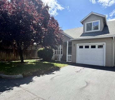 /international/us/1914-pebble-way-medford-or-110108491802/