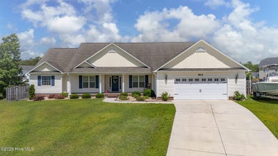 /international/us/804-canvas-court-swansboro-nc-110108347430/