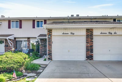 /international/us/1650-castbourne-court-wheaton-il-110108531108/