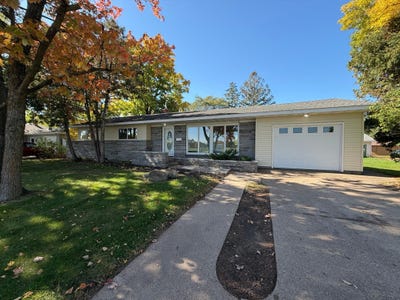 /international/us/1311-15th-avenue-s-saint-cloud-mn-110120648093/
