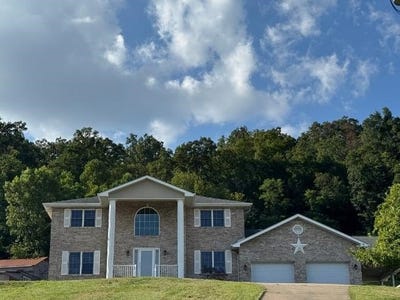 /international/us/1588-sheri-lane-huntington-wv-110101475320/
