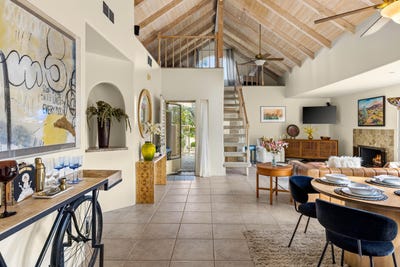 /international/us/2917-cervantes-court-palm-springs-ca-110105935678/