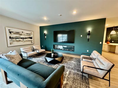 /international/us/306-bluestone-court-maybrook-ny-110106673372/