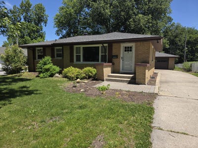 /international/us/405-fairview-avenue-crown-point-in-110108360073/
