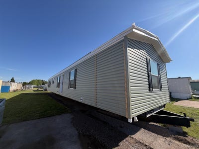 /international/us/55-e-riling-street-lot-100-gwinn-mi-110108858116/