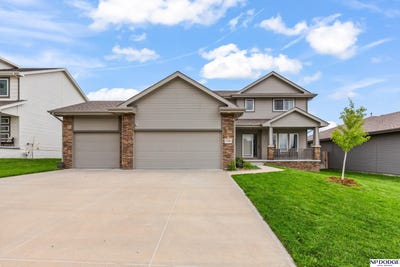 /international/us/12304-quail-drive-bellevue-ne-110119967996/