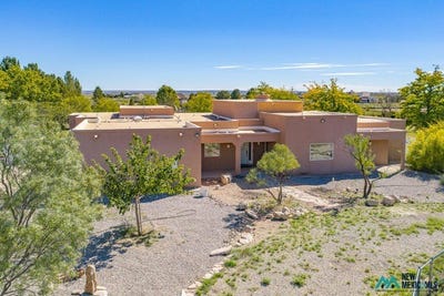 /international/us/3403-young-pl-roswell-nm-110120634867/