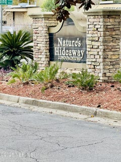 /international/us/6057-e-maggies-circle-e-jacksonville-fl-110089283716/