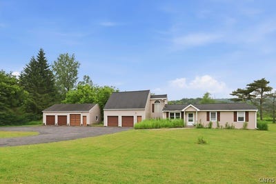 /international/us/4147-nelson-road-cazenovia-ny-110109419693/