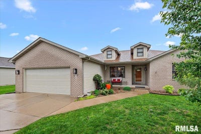 /international/us/1208-oakbrook-avenue-chatham-il-110108425833/