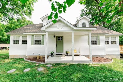 /international/us/300-e-11th-street-salem-mo-110100188185/?lang=id