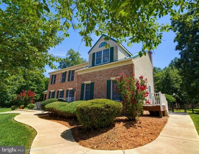 /international/us/824-welcome-house-road-perkasie-pa-110119555827/