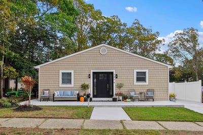 /international/us/746-4th-street-somers-point-nj-110108168788/