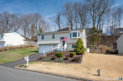 /international/us/23-fleetwood-drive-danbury-ct-110107200465/