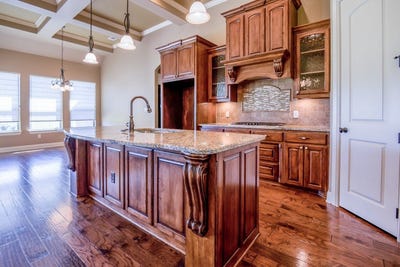 /international/us/421-river-bank-lane-granbury-tx-110108265848/