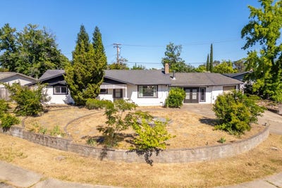 /international/us/3400-panorama-dr-redding-ca-110108391585/