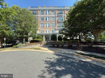 /international/us/830-belmont-bay-drive-woodbridge-va-110108358514/