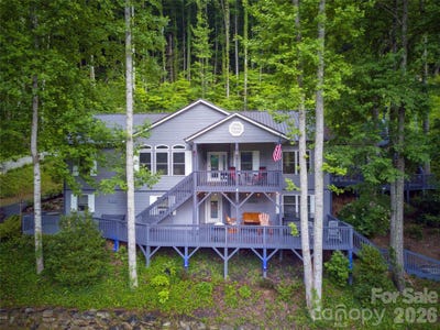 /international/us/7-higel-lane-maggie-valley-nc-110109315815/