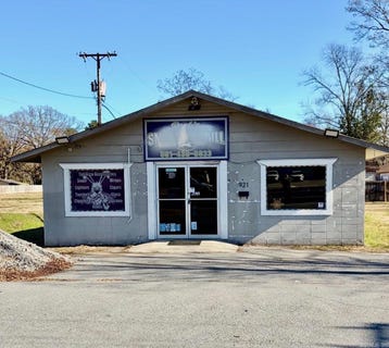 /international/us/921-n-center-street-lonoke-ar-110104156115/