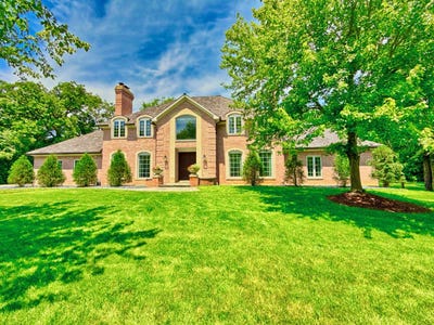 /international/us/560-jacqulyn-lane-lake-forest-il-110107377628/