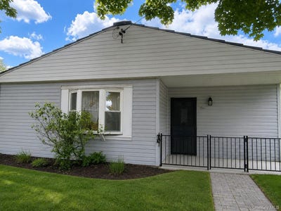 /international/us/1-hampton-place-newburgh-ny-110108269162/