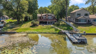 /international/us/20782-s-lake-drive-walkerton-in-110099476356/?lang=en