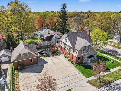 /international/us/303-s-courtland-street-hart-mi-110107761970/