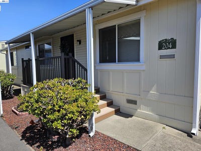 /international/us/1200-w-winton-ave-hayward-ca-110107808915/