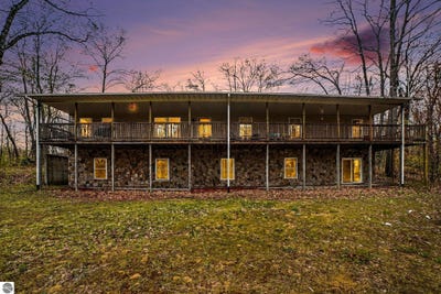 /international/us/5955-birchwood-trail-lake-mi-110108130113/
