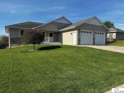 /international/us/1924-rock-ridge-lane-st-peter-mn-110108075091/