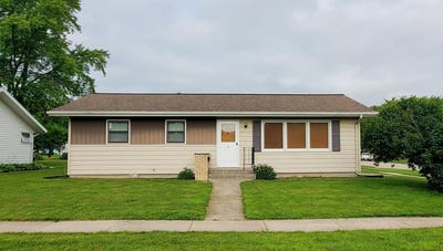 /international/us/8-s-st-josephs-lane-fond-du-lac-wi-110100852542/
