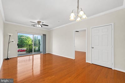 /international/us/12905-centre-park-circle-herndon-va-110108028716/