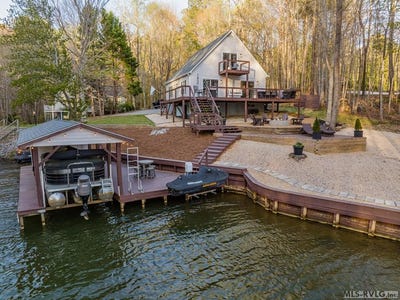 /international/us/200-ridge-oaks-drive-littleton-nc-110106975067/