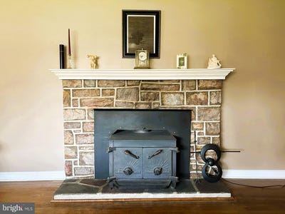 /international/us/2359-hendricks-station-road-harleysville-pa-110099202312/?lang=en