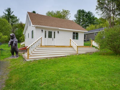 /international/us/118-mclaughlin-avenue-tupper-lake-ny-110099638358/