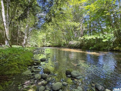 /international/us/693-s-alder-lane-port-angeles-wa-110108147833/
