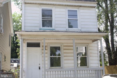 /international/us/304-york-street-burlington-nj-110100359702/