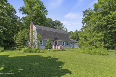 /international/us/73-birchwood-ln-lenox-ma-110100508336/