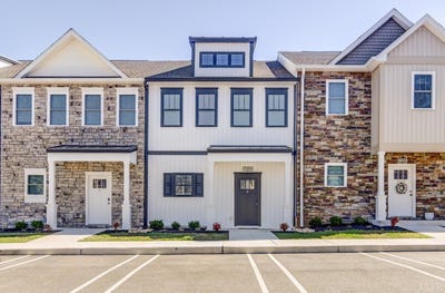 /international/us/556-leesville-road-lynchburg-va-110106600384/