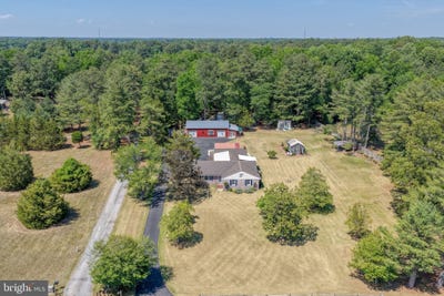 /international/us/132-deep-shore-road-denton-md-110108167563/