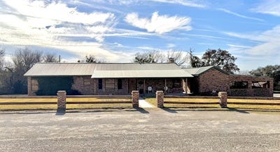/international/us/5-w-hwy-84-goldthwaite-tx-110104974017/
