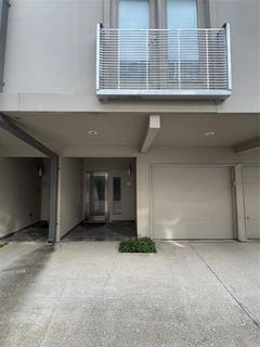 /international/us/3845-convent-street-dallas-tx-110099557893/