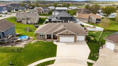 /international/us/630-lincoln-court-center-point-ia-110101349117/?lang=en