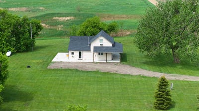 /international/us/12860-47th-street-se-fingal-nd-110109113422/