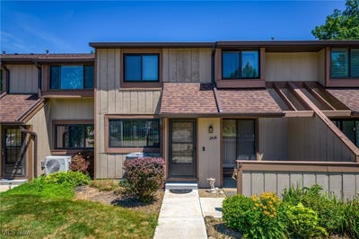/international/us/11424-harbour-light-drive-north-royalton-oh-110101140732/