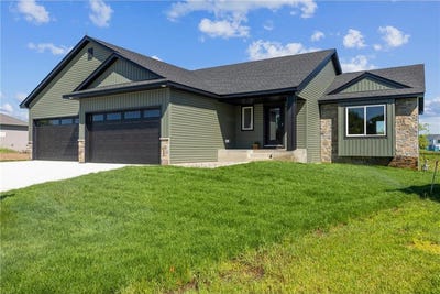 /international/us/4695-3rd-street-loop-ne-saint-cloud-mn-110097757449/