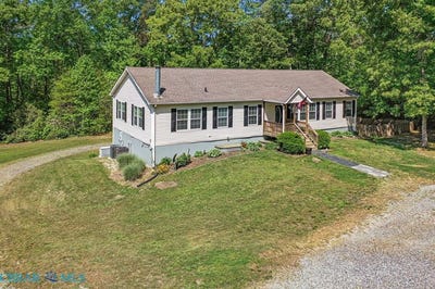 /international/us/390-captains-point-lane-heathsville-va-110106095445/