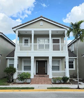 /international/us/10589-nw-56th-place-coral-springs-fl-110119537027/