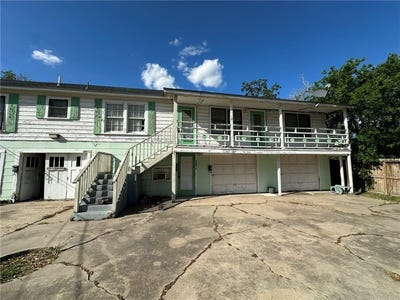 /international/us/214-1-2-w-heard-street-refugio-tx-110107351547/